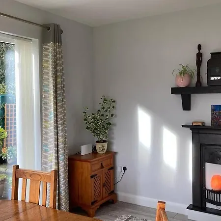 Apartment Mews With Garden Views